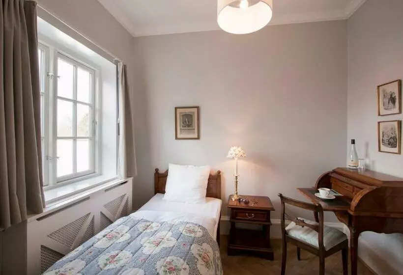 Standard Yhden Hengen Huone, Fredensborg Store Kro