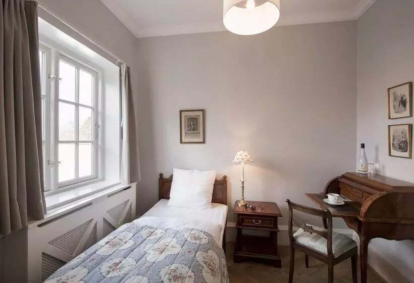 Standard Yhden Hengen Huone, Fredensborg Store Kro