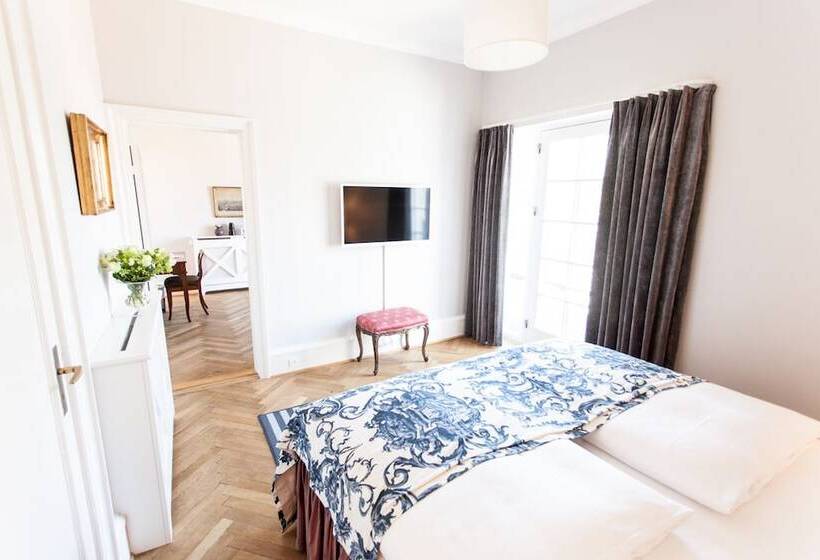Suite, Fredensborg Store Kro