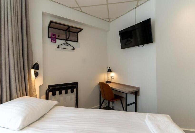 标准间, Go Hotel Saga