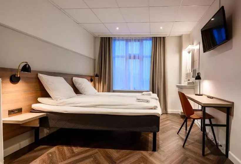 Economy-huone Jaettu Kylpyhuone, Go Hotel Saga
