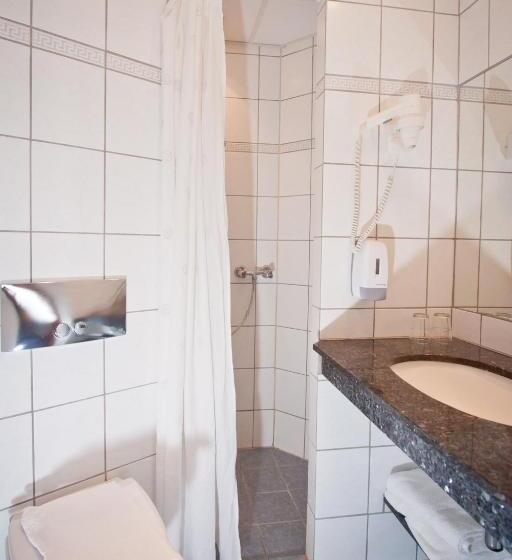 标准单人间, Go Hotel Saga