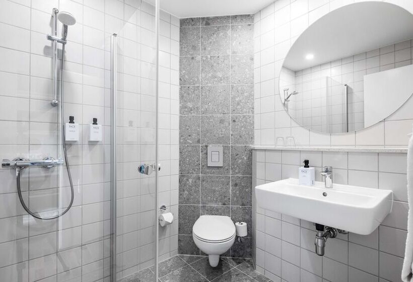 Полулюкс, Scandic Roskilde Park