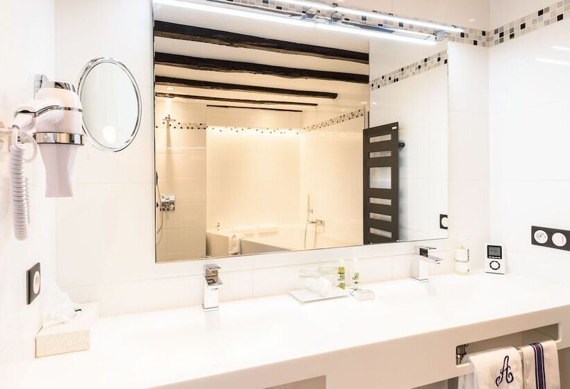 Prestige Room, Arraya