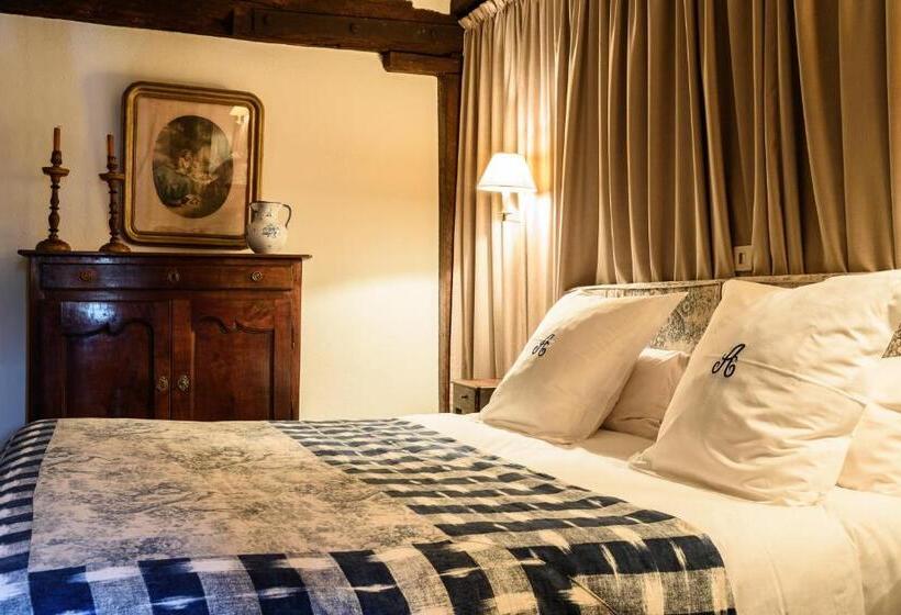 Classic Room, Arraya