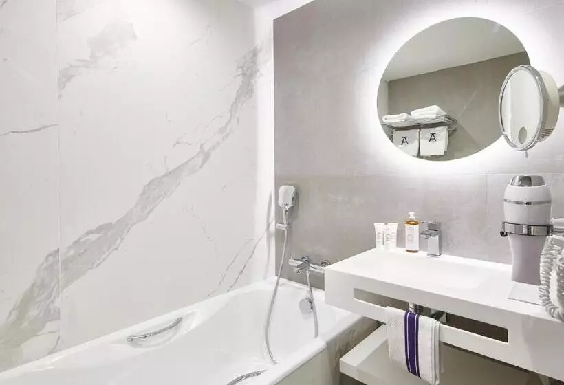Prestige Kamer, Arraya