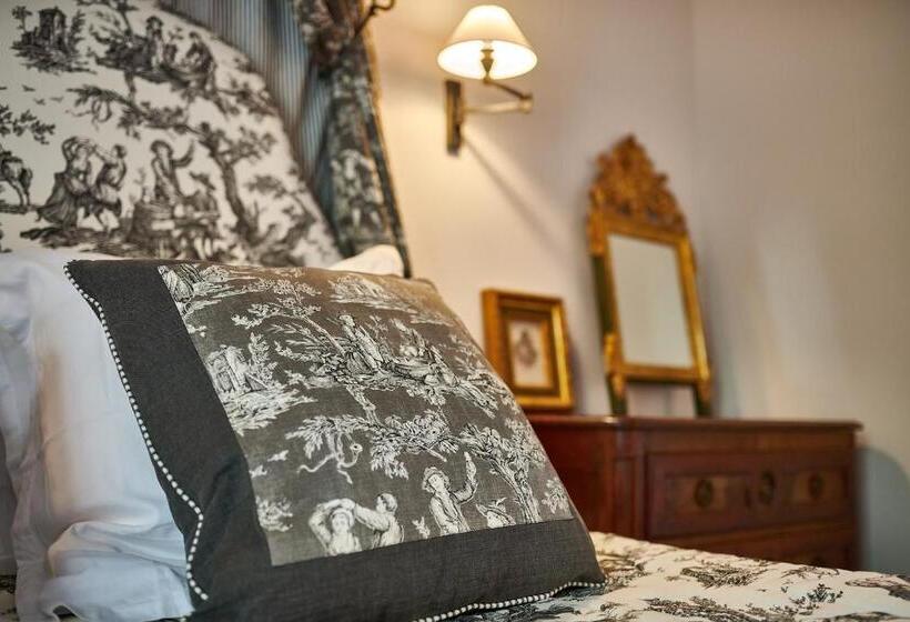 Prestige Room, Arraya