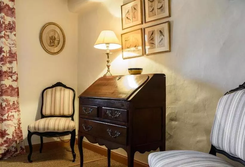 StandaardKamer, Arraya
