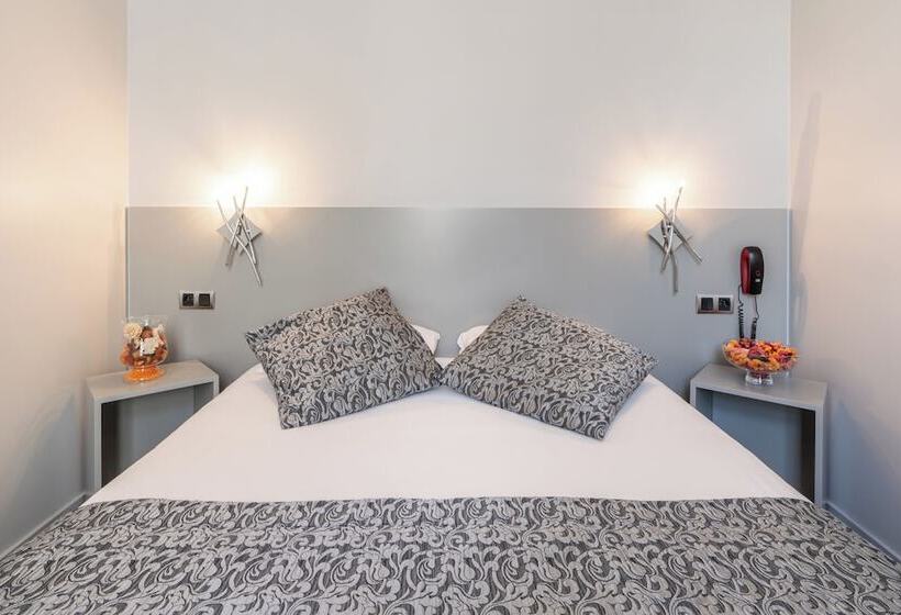 スーペリアールーム, Des Ducs