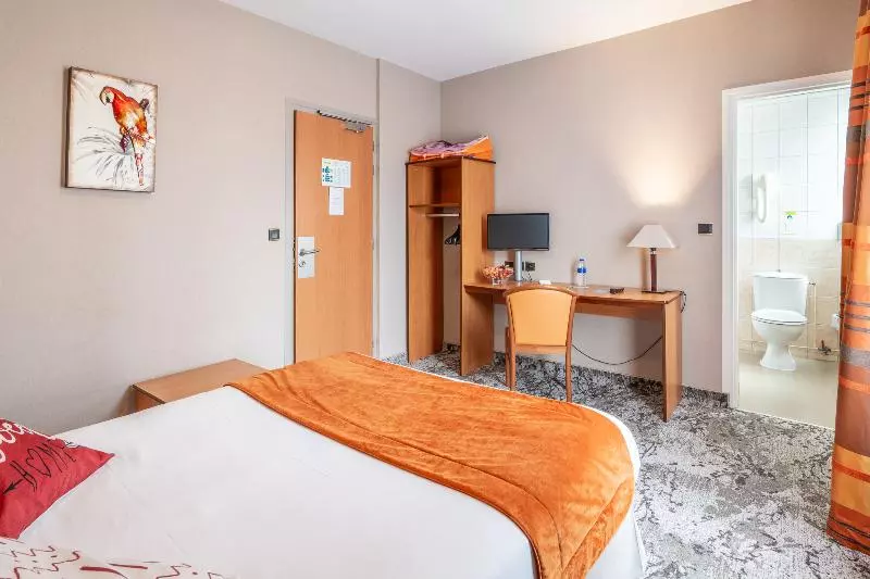 Habitació Estàndard, Des Ducs