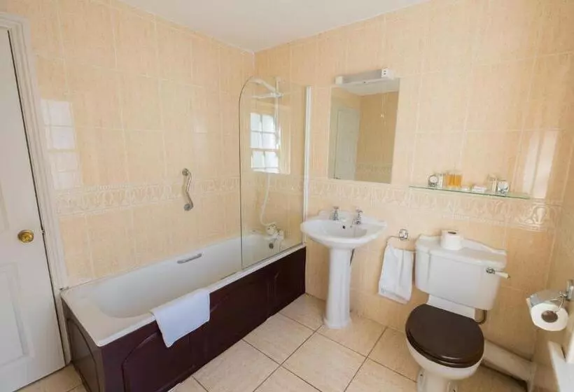Suite, Dooly S