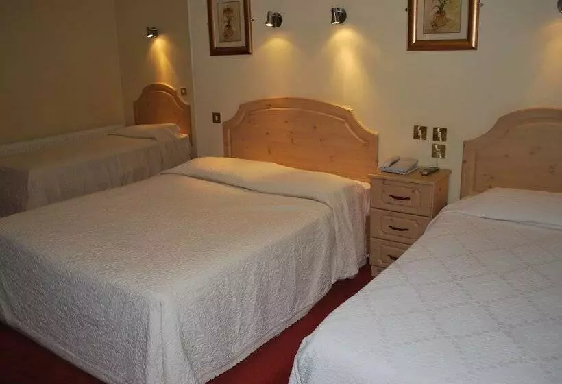 スタンダードトリプルルーム, Hibernian Hotel & Leisure Centre