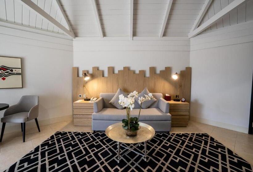 اتاق لوکس خانوادگی, Ja Hatta Fort