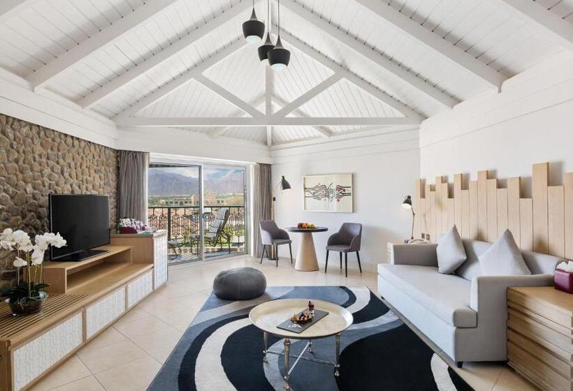 اتاق لوکس خانوادگی, Ja Hatta Fort