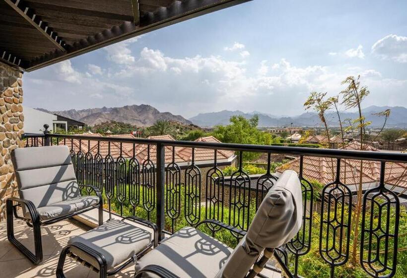 اتاق لوکس خانوادگی, Ja Hatta Fort