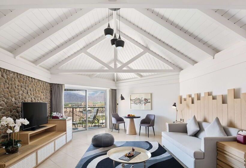 اتاق لوکس خانوادگی, Ja Hatta Fort