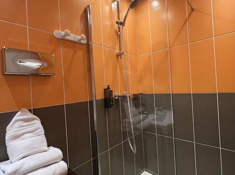 חדר סטנדרט, Le Grand