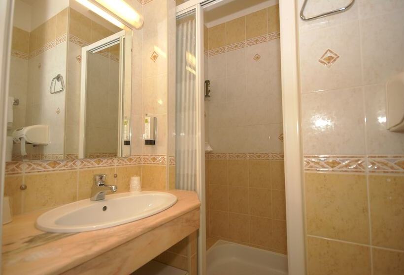 Номер Стандарт, Logis Grand Hotel Bain