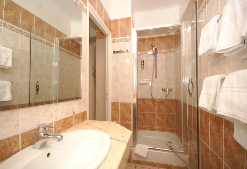 Номер Стандарт, Logis Grand Hotel Bain