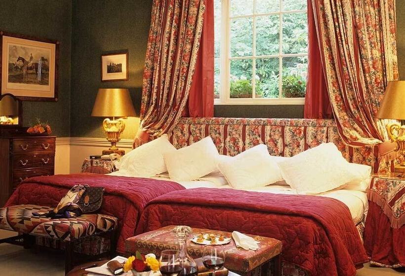 Номер Стандарт, Marlfield House