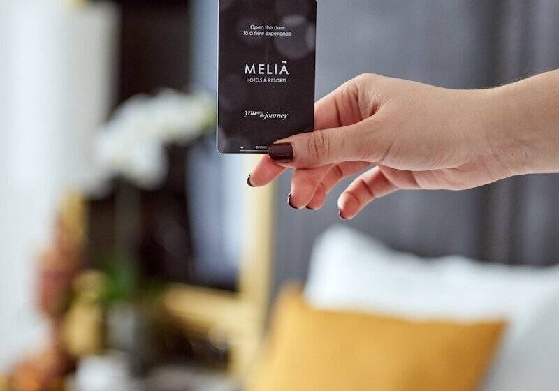 Junior Suite, Melia Paris Champselysees