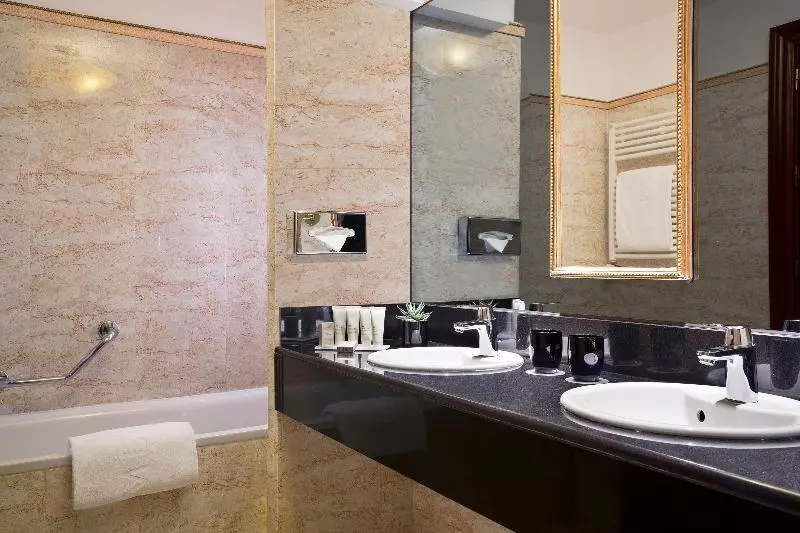 ジュニアスイート, Melia Paris Champselysees