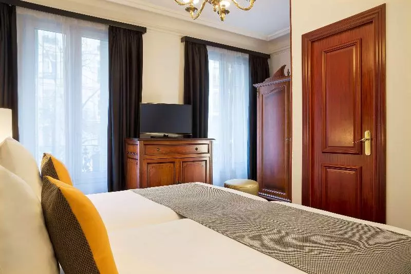 スタンダードルーム, Melia Paris Champselysees