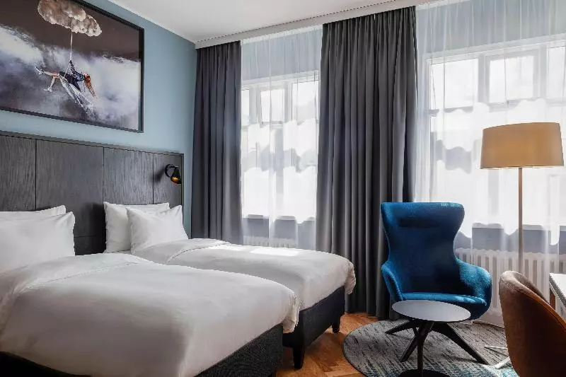 スタンダードルーム, Melia Paris Champselysees