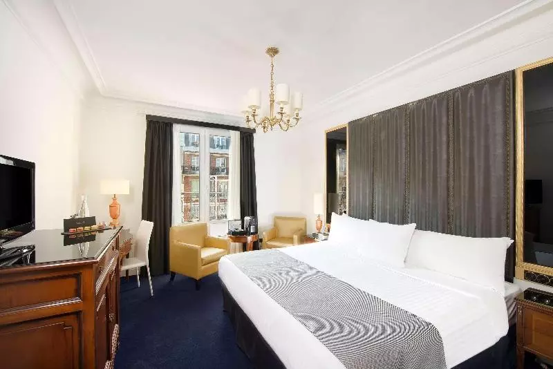 プレミアムルーム, Melia Paris Champselysees