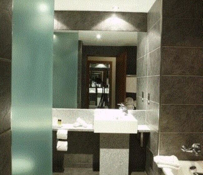 غرفة سوبيريور, Newpark