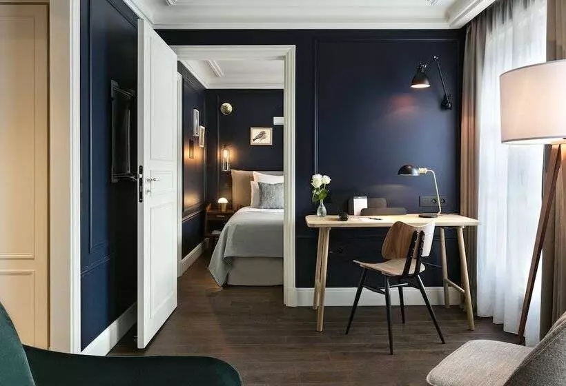 デラックスルーム, Royal Madeleine Hotel & Spa