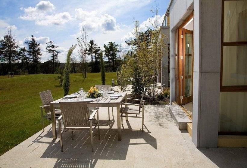 اتاق استاندارد, Waterford Castle Hotel & Golf Resort