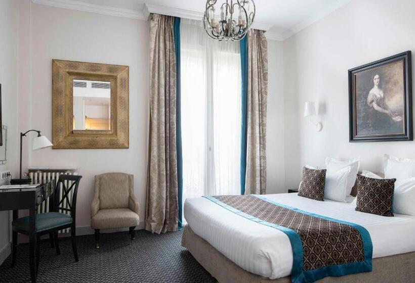 Номер Superior, Bradford Elysees  Astotel