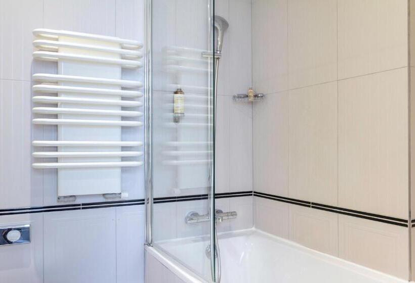 Номер Superior, Bradford Elysees  Astotel