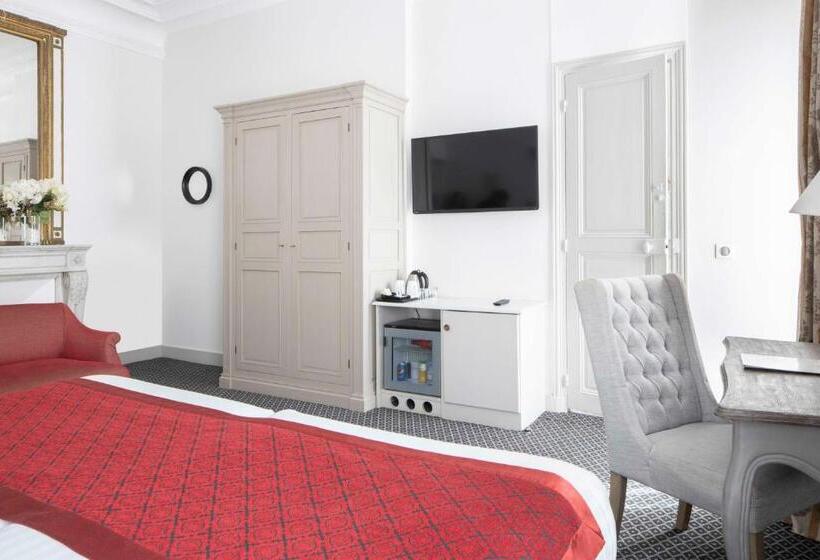 Номер Superior, Bradford Elysees  Astotel