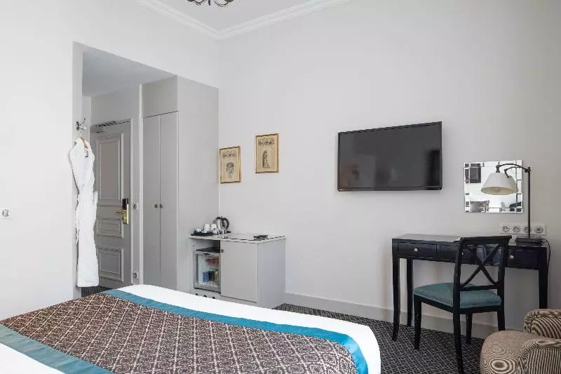 Chambre Standard Individuelle, Bradford Elysees  Astotel