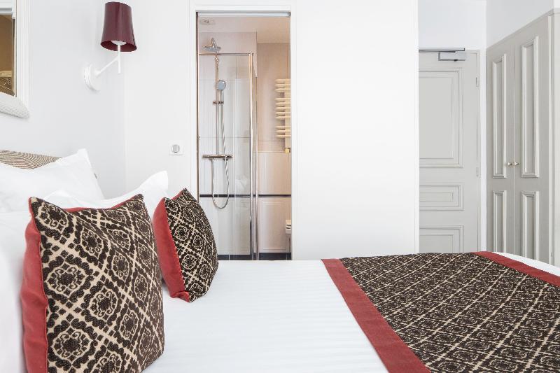 Номер Superior, Bradford Elysees  Astotel