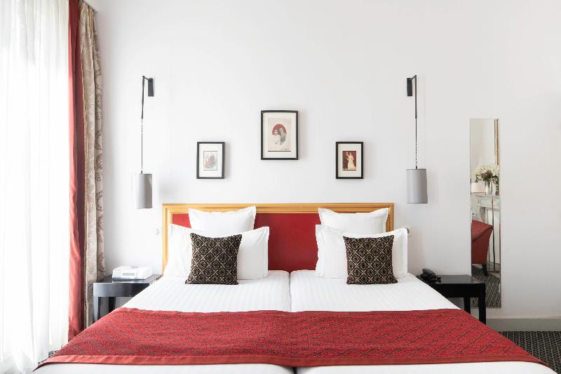 Номер Superior, Bradford Elysees  Astotel