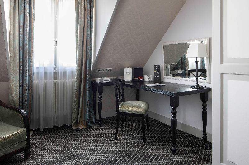 Номер Стандарт Трехместный, Bradford Elysees  Astotel