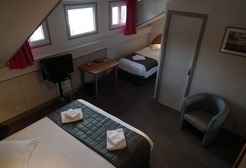 标准三人间, Hôtel De L Aviation