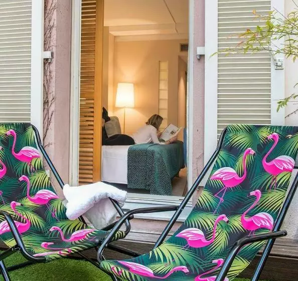 テラス付きデラックスルーム, Beau Rivage
