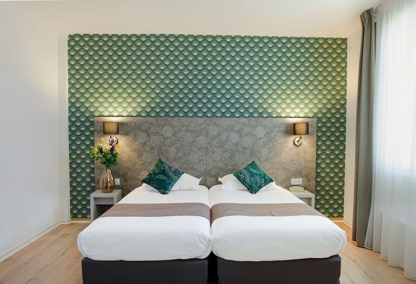 Классический Номер, Hôtel Le Bristol