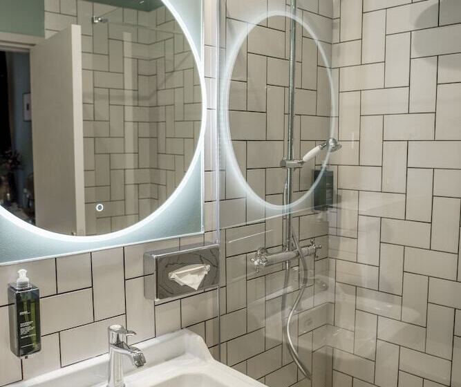 Трехместный Номер Superior, Hôtel Le Bristol