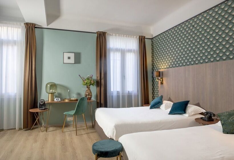 スーペリアトリプルルーム, Hôtel Le Bristol