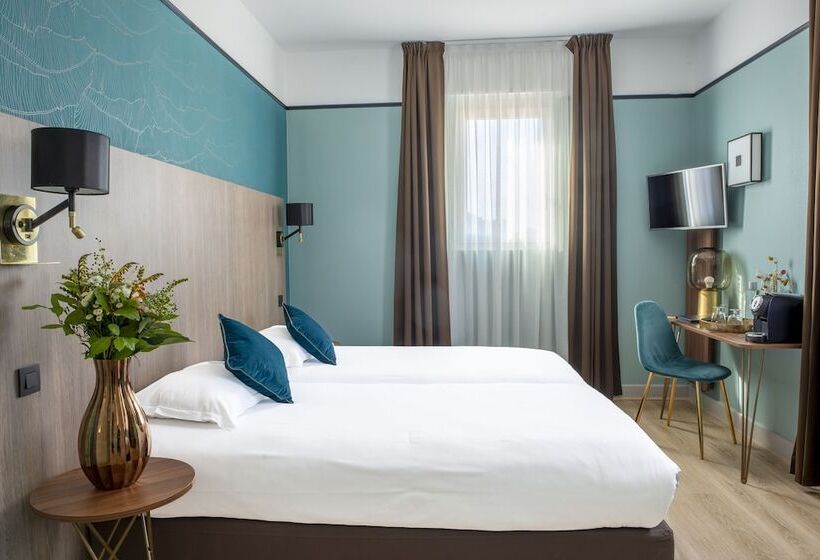 주니어 스위트, Hôtel Le Bristol