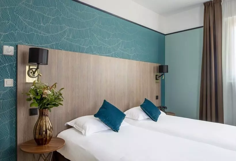 ジュニアスイート, Hôtel Le Bristol
