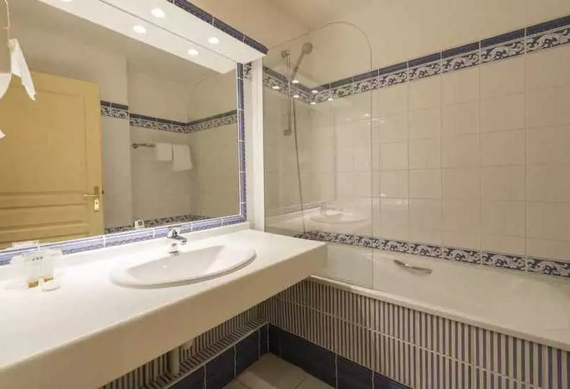 اتاق اکونومی, Bristol