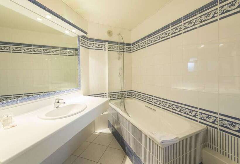 수피리어 룸, Bristol