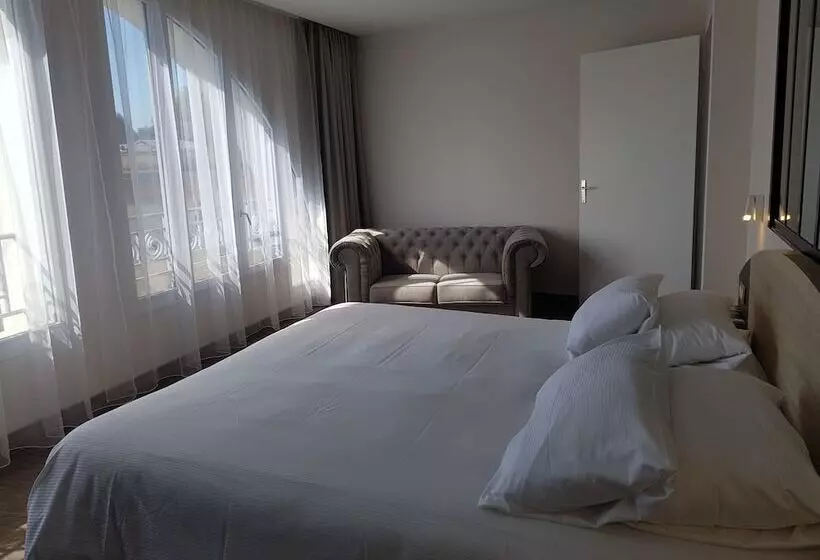 デラックススイート, Brit Hotel De Grignan Vichy