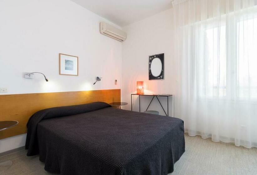 Классический Номер, Cala Di L Oru